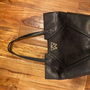 Kelly Wynne Paint the Town Tote